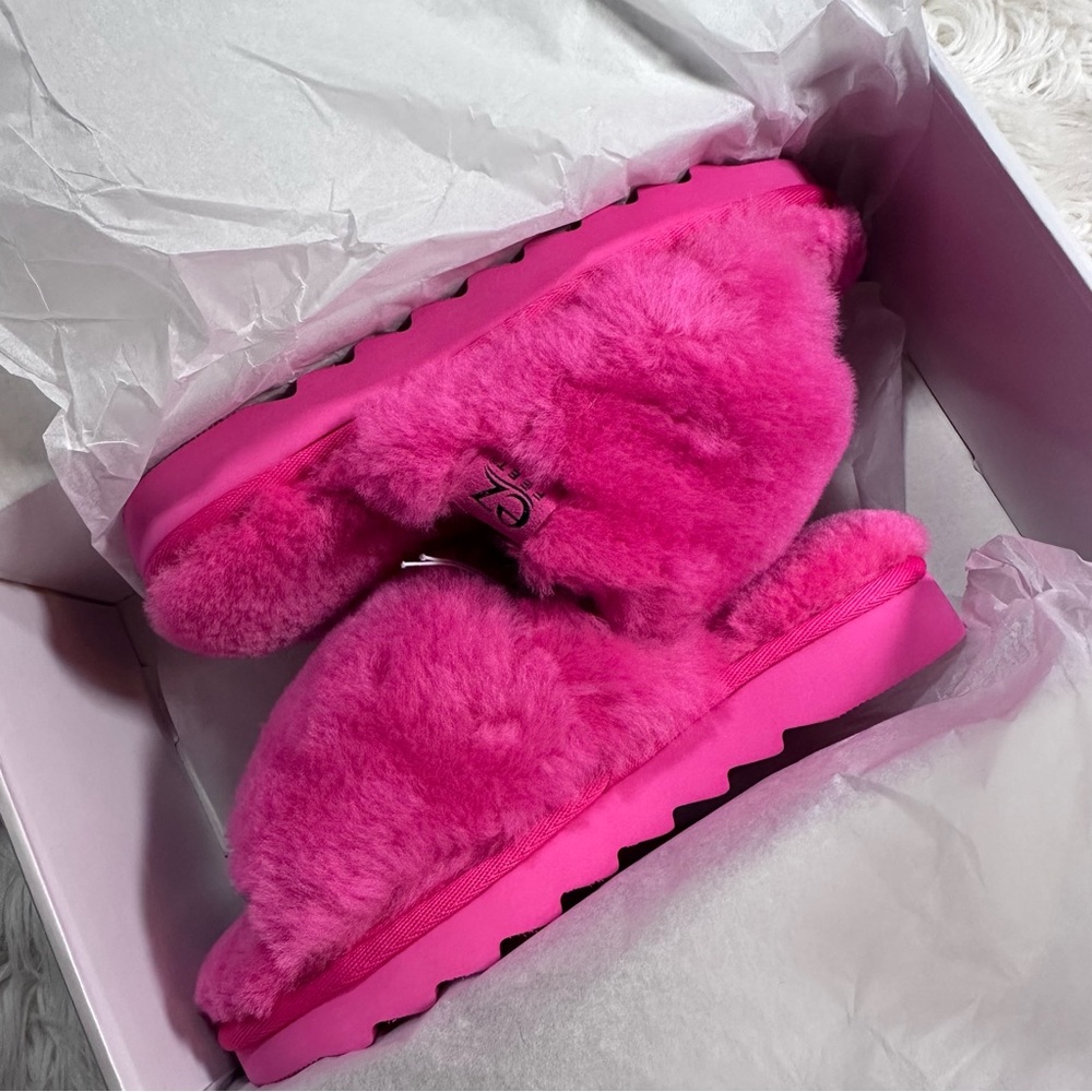 EZ Feet • Genuine Shearling Fluffy Hot Pink Slippers - Picture 10 of 12